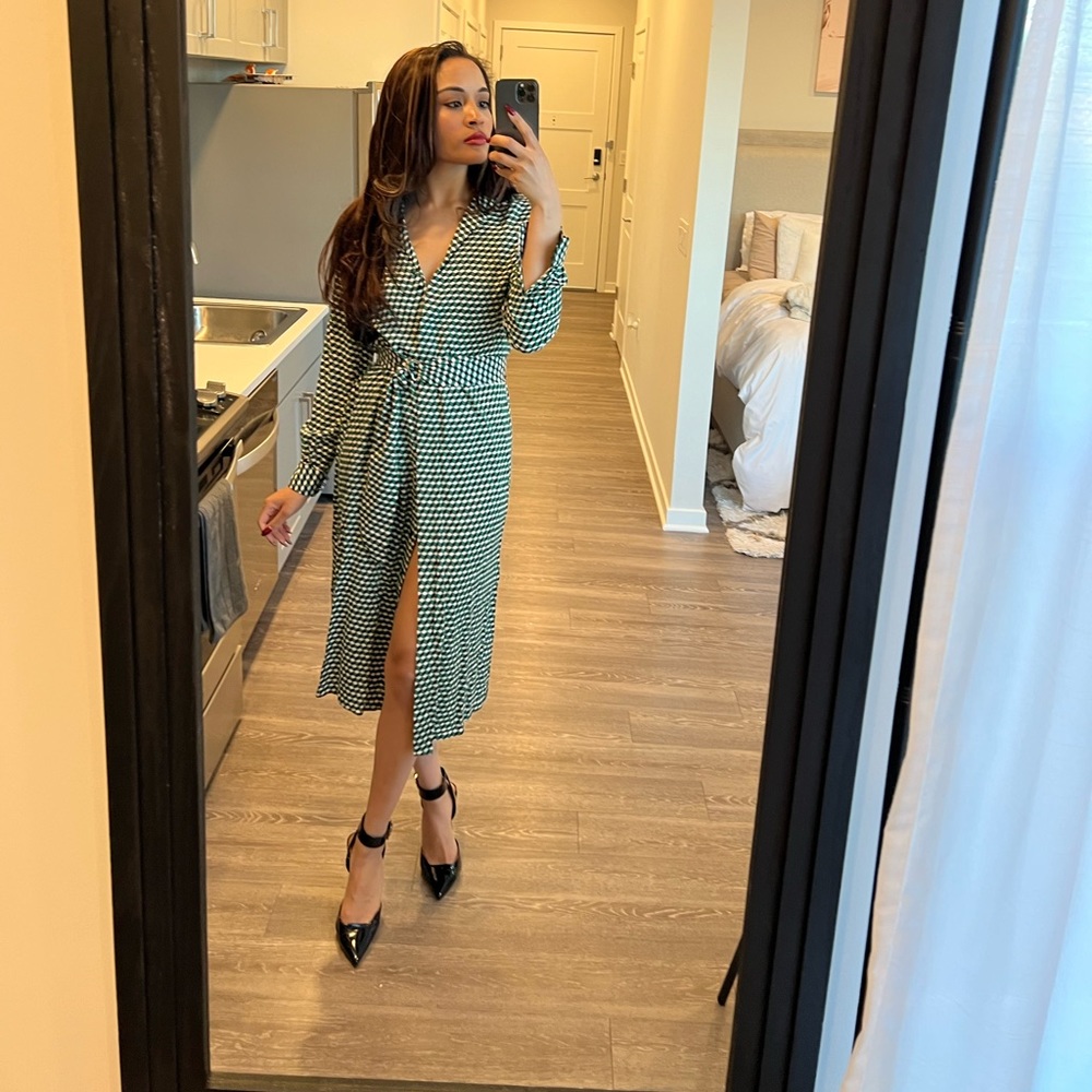 Green patterned midi dress- small